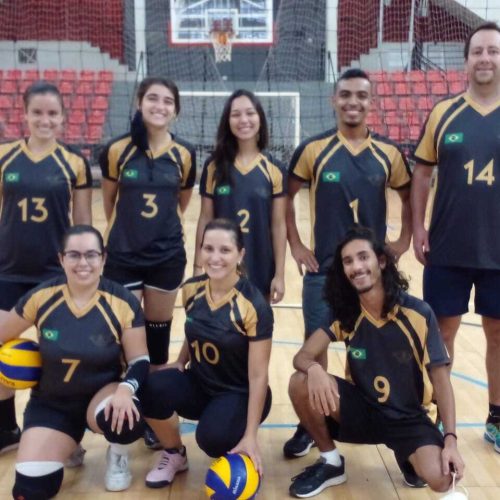 uniforme personalizado time de volei